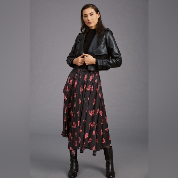 Anthropologie Dresses & Skirts - NWT ANTHROPOLOGIE By Anthropologie Floral Swing Skirt Size L